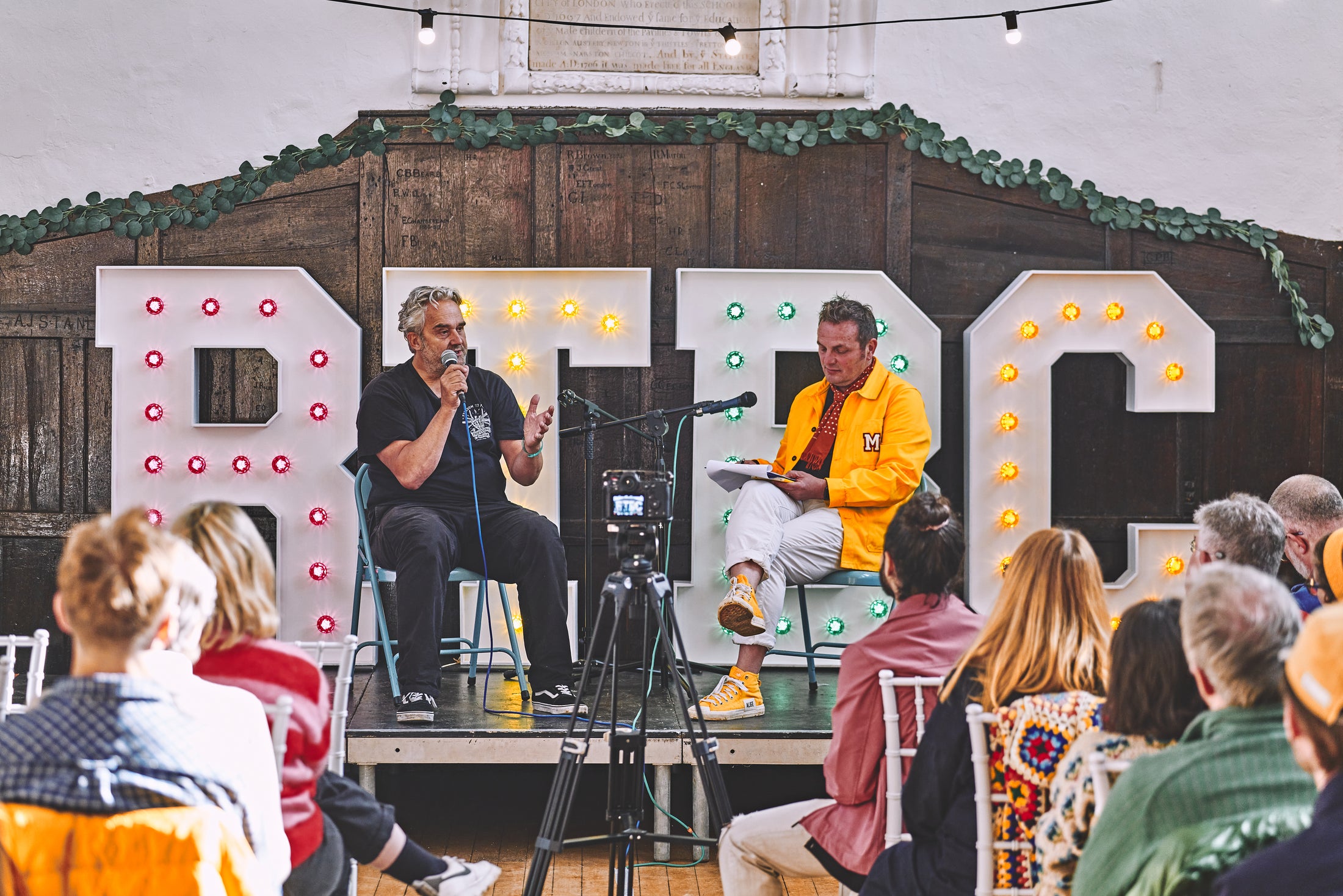 Seminar & Roundtable Light Up Letters