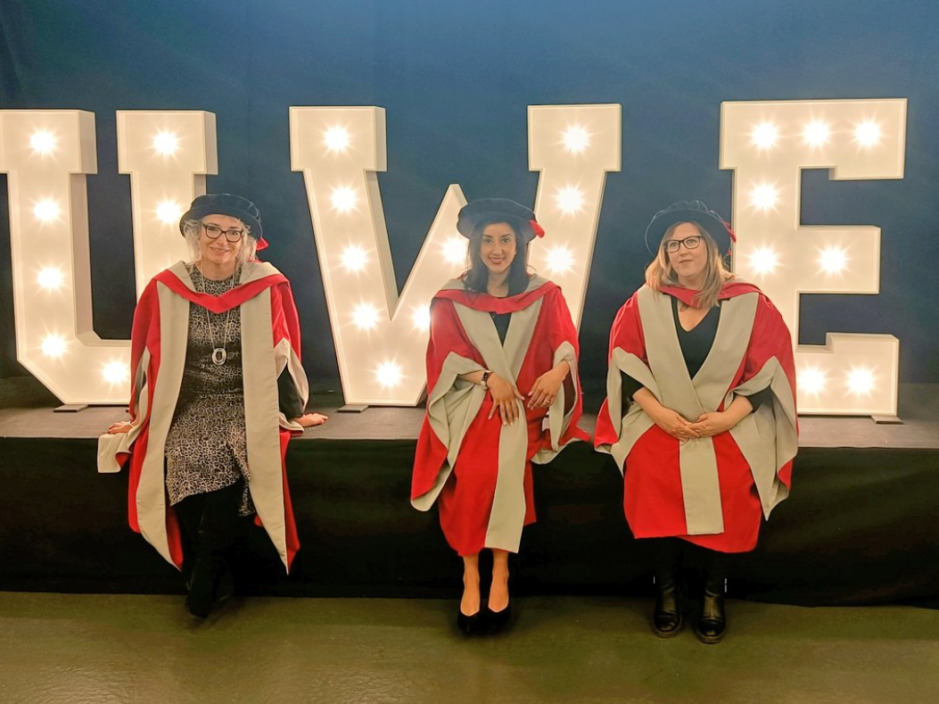UWE light up letters for graduation ceremony, 5ft white LED letters with graduates posing
